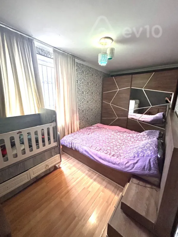 Kirayə verilir 2 otaqlı köhnə tikili 45 m²
