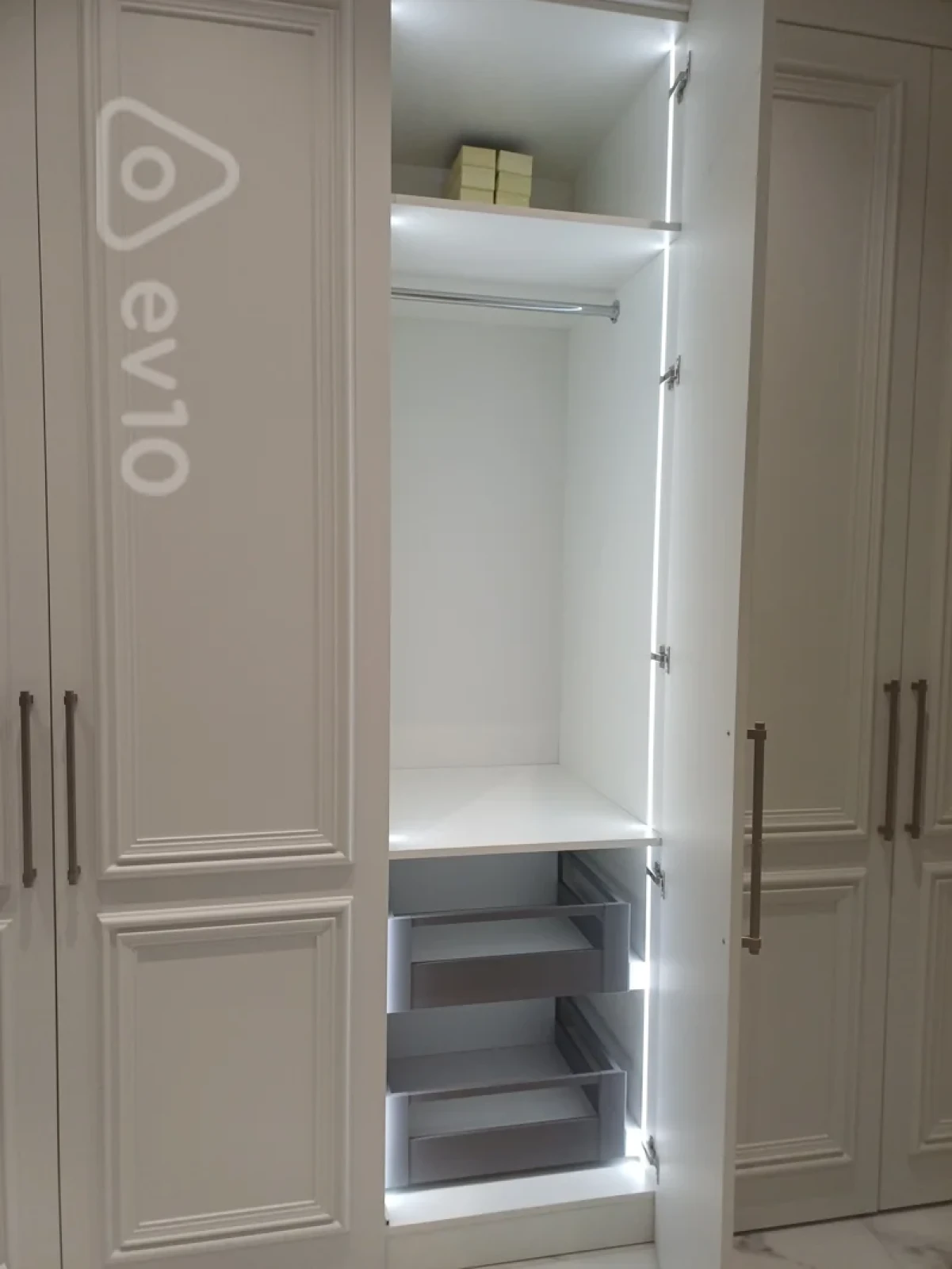 Kirayə verilir 2 otaqlı yeni tikili 90 m²