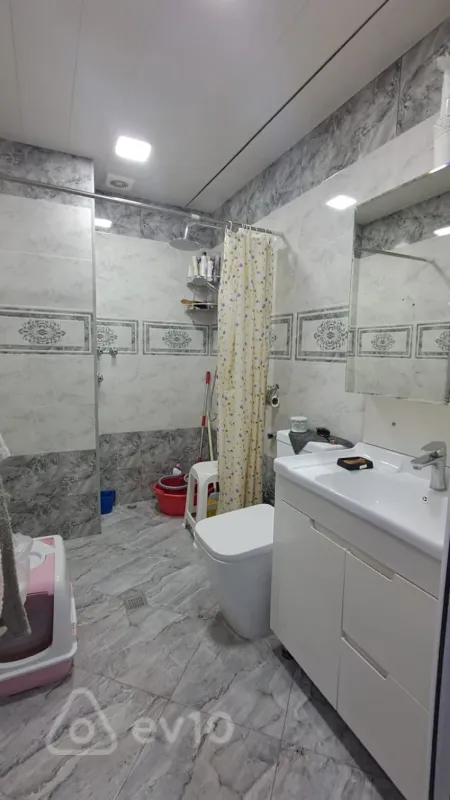 Kirayə verilir 2 otaqlı yeni tikili 60 m²