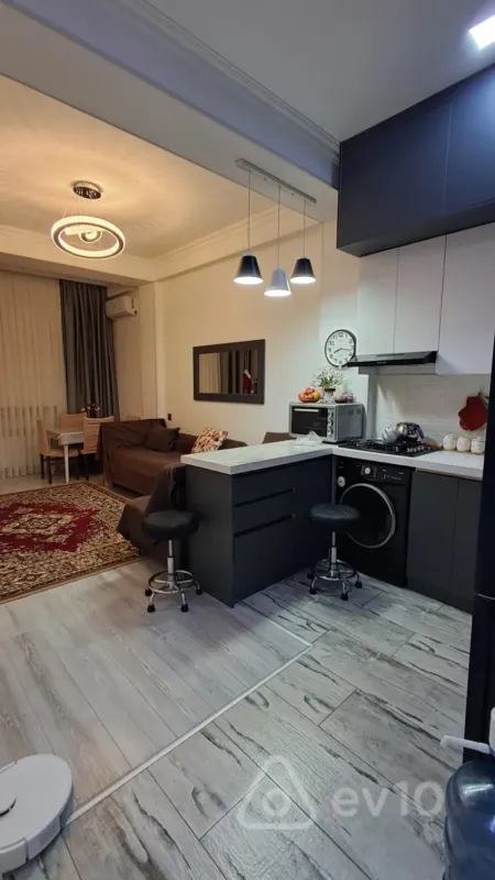 Kirayə verilir 2 otaqlı yeni tikili 60 m²