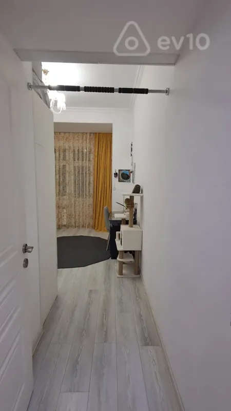 Kirayə verilir 2 otaqlı yeni tikili 60 m²
