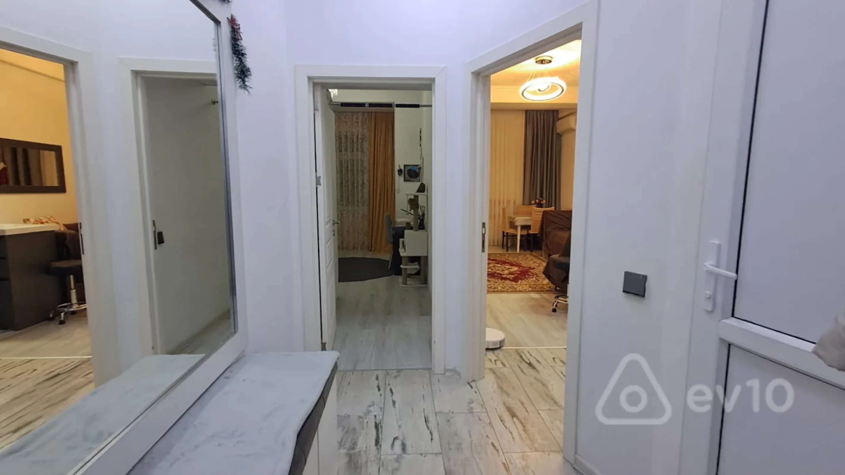 Kirayə verilir 2 otaqlı yeni tikili 60 m²