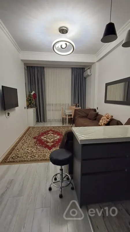 Kirayə verilir 2 otaqlı yeni tikili 60 m²
