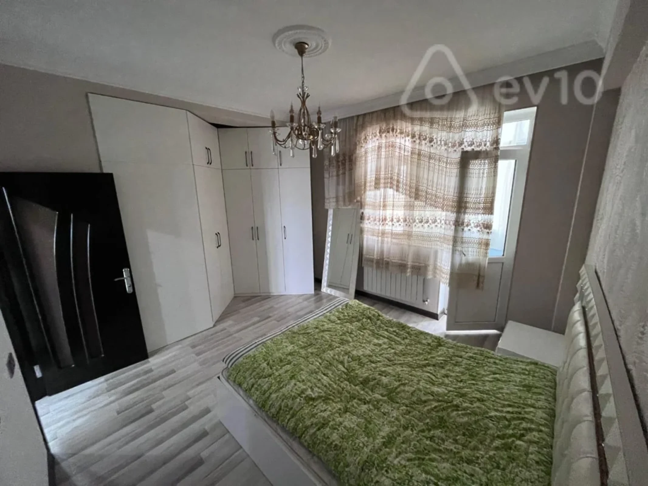 Kirayə verilir 2 otaqlı yeni tikili 64 m²