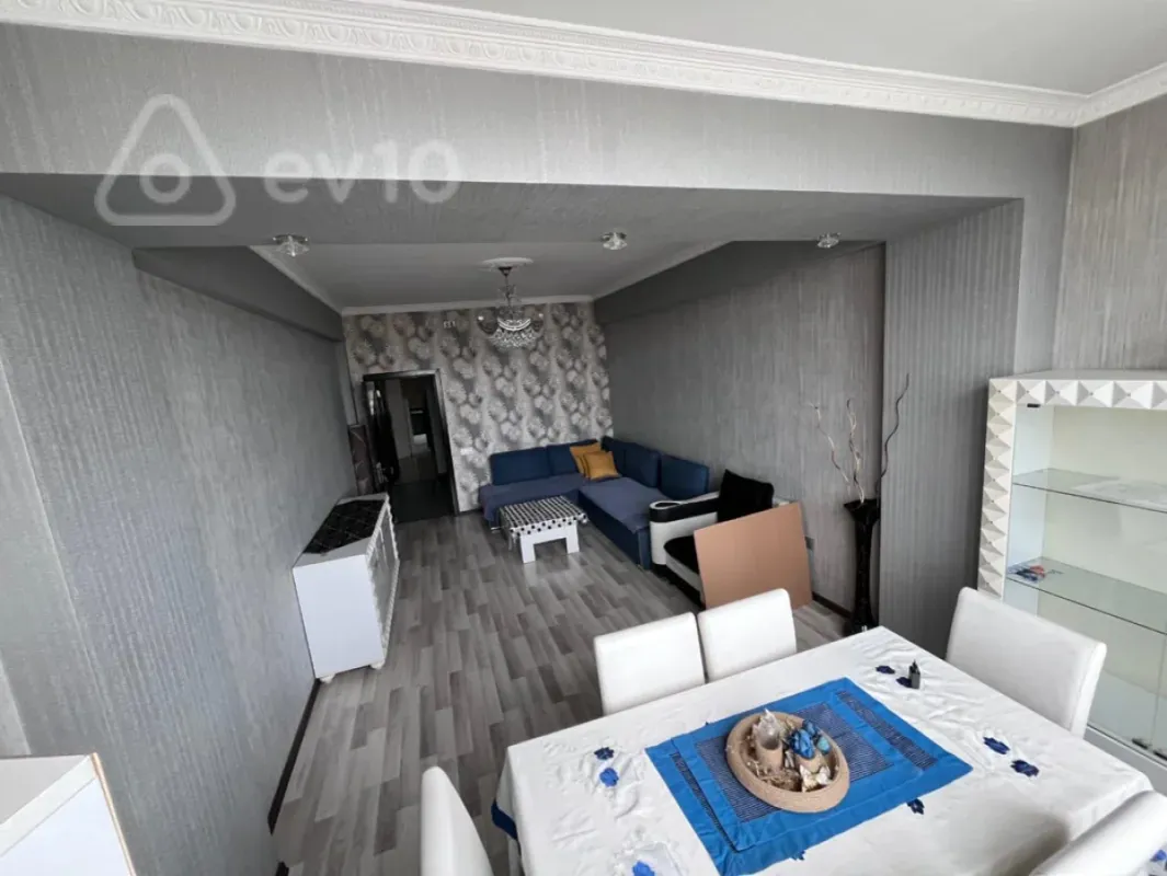 Kirayə verilir 2 otaqlı yeni tikili 64 m²