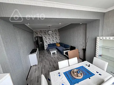Kirayə verilir 2 otaqlı yeni tikili 64 m²