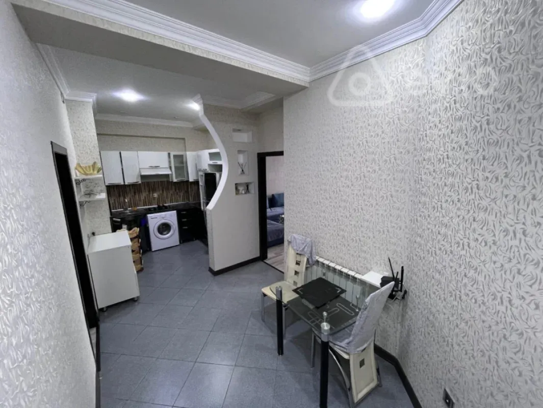 Kirayə verilir 2 otaqlı yeni tikili 64 m²
