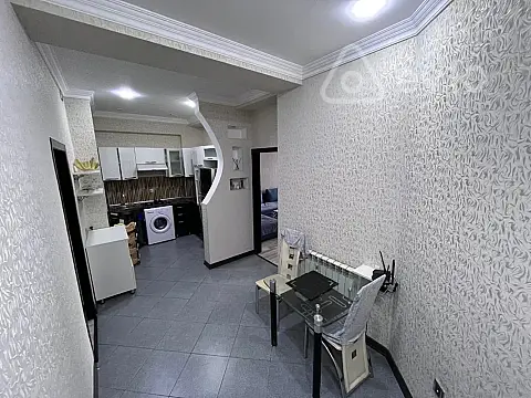 Kirayə verilir 2 otaqlı yeni tikili 64 m²