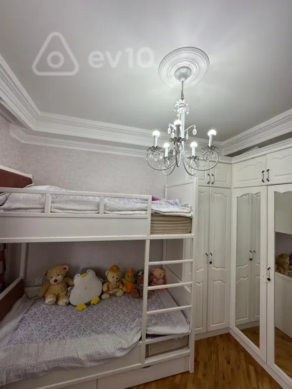 Satılır 3 otaqlı yeni tikili 82 m²