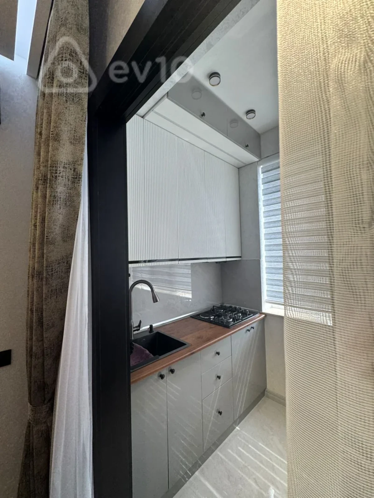 Satılır 2 otaqlı yeni tikili 60 m²