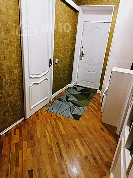 Kirayə verilir 3 otaqlı köhnə tikili 100 m²