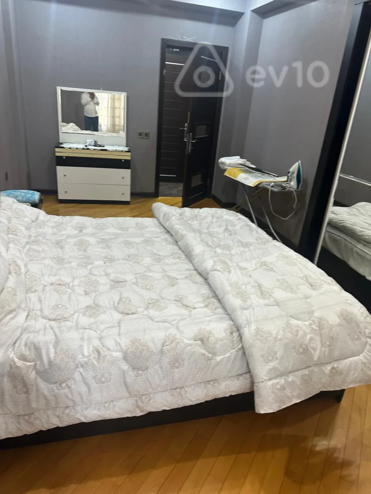 Kirayə verilir 2 otaqlı yeni tikili 110 m²