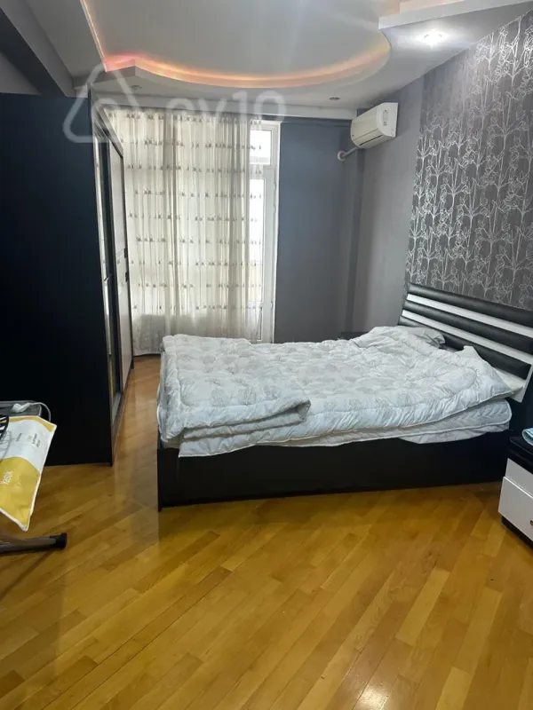 Kirayə verilir 2 otaqlı yeni tikili 110 m²