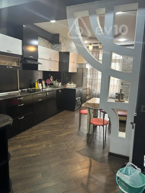 Kirayə verilir 2 otaqlı yeni tikili 110 m²