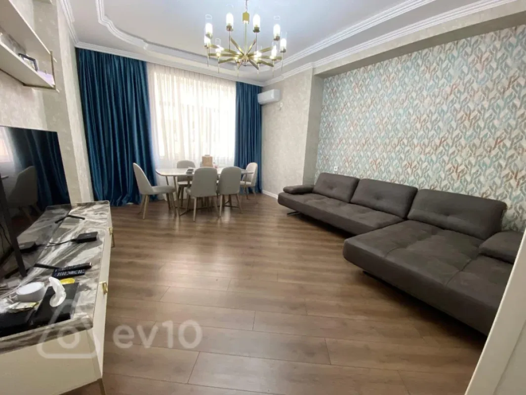 Satılır 3 otaqlı yeni tikili 115 m²