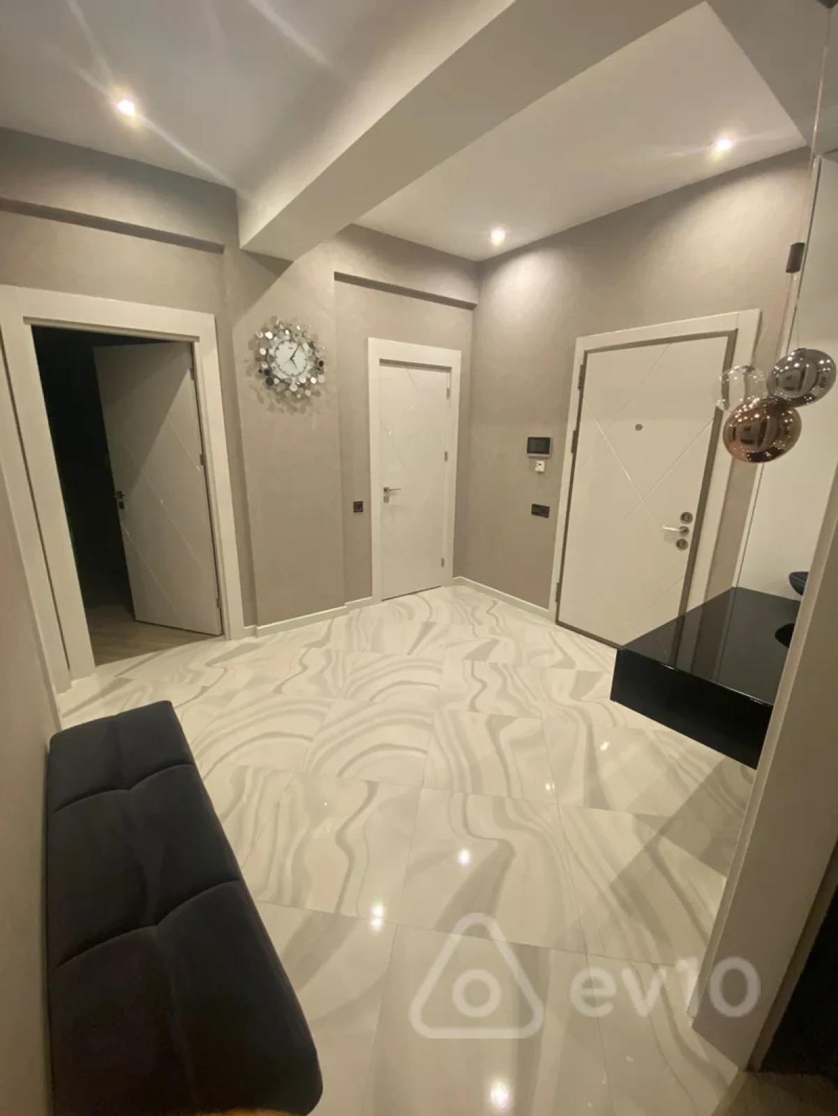 Kirayə verilir 3 otaqlı yeni tikili 110 m²