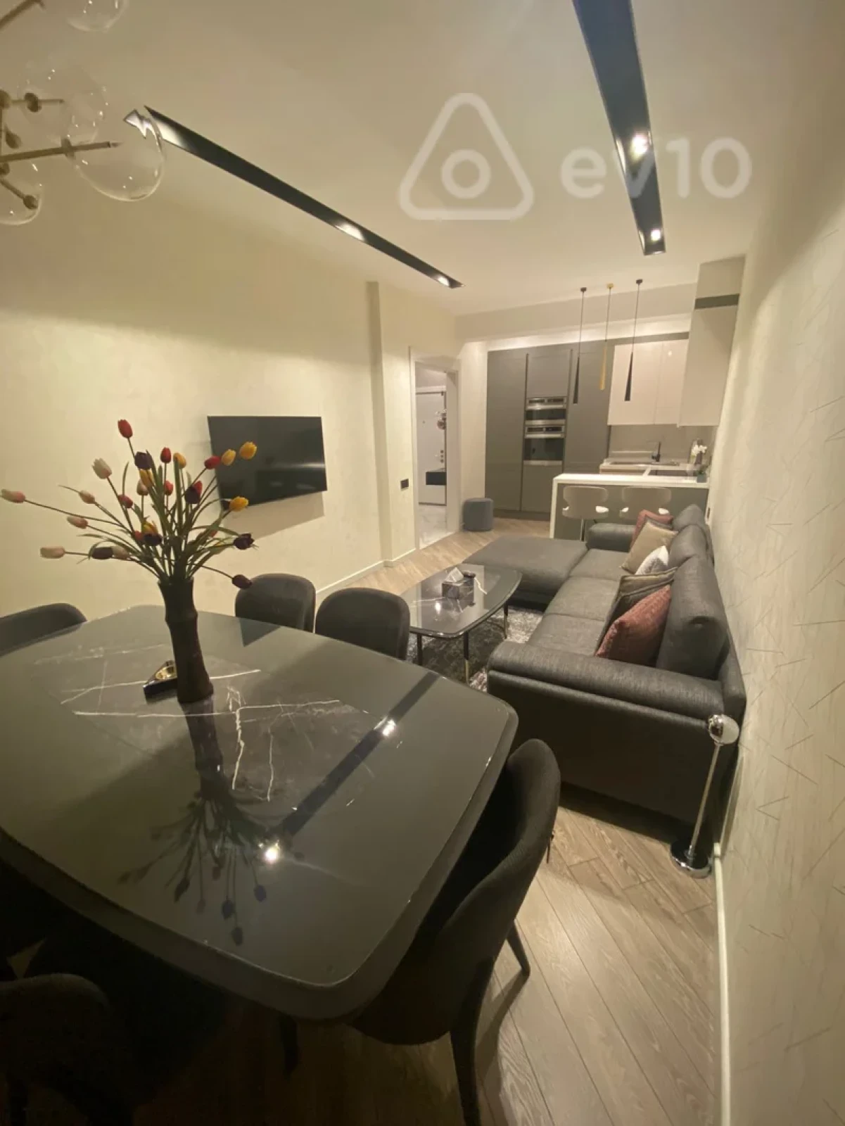 Kirayə verilir 3 otaqlı yeni tikili 110 m²