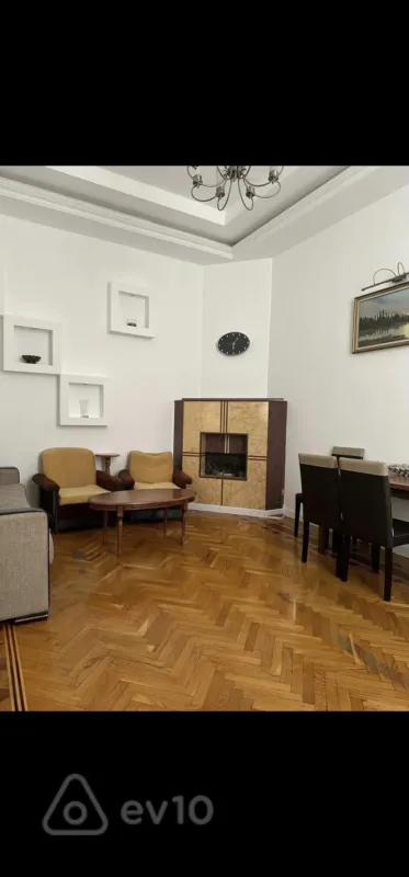 Kirayə verilir 2 otaqlı köhnə tikili 48 m²