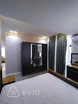 Kirayə verilir 2 otaqlı yeni tikili 110 m²