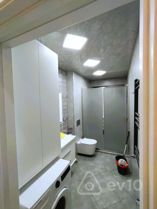 Kirayə verilir 2 otaqlı yeni tikili 110 m²