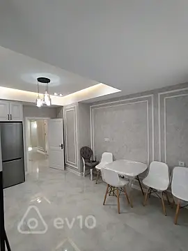 Kirayə verilir 2 otaqlı yeni tikili 110 m²