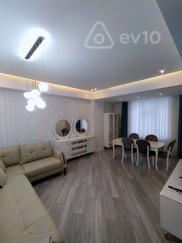 Kirayə verilir 2 otaqlı yeni tikili 110 m²