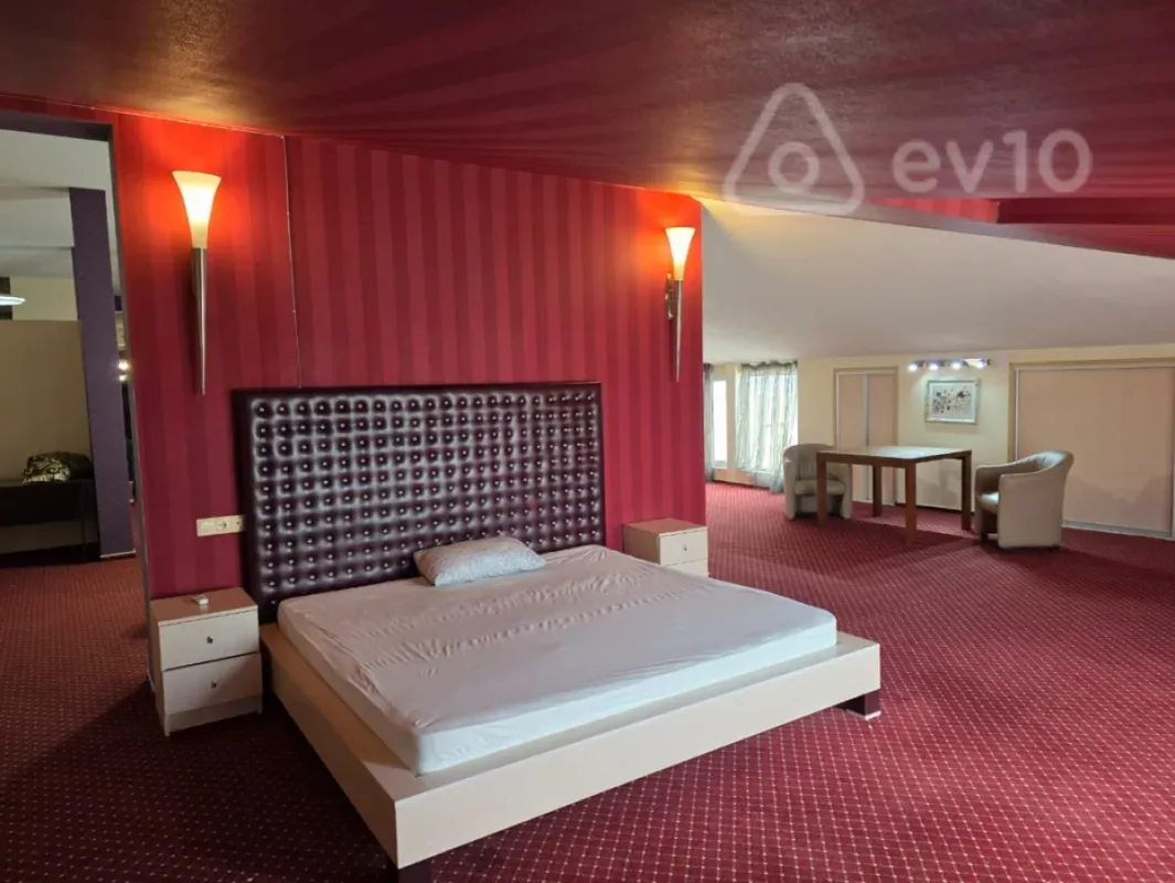 Kirayə verilir 1 otaqlı yeni tikili 200 m²