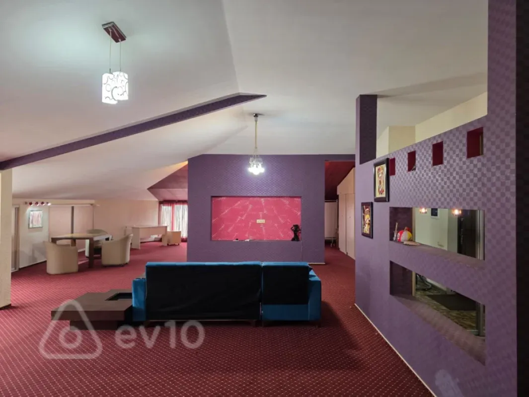 Kirayə verilir 1 otaqlı yeni tikili 200 m²