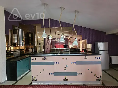 Kirayə verilir 1 otaqlı yeni tikili 200 m²