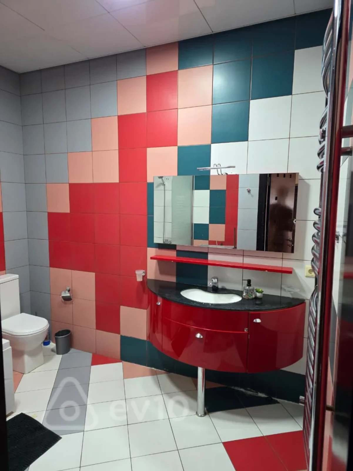 Kirayə verilir 1 otaqlı yeni tikili 200 m²