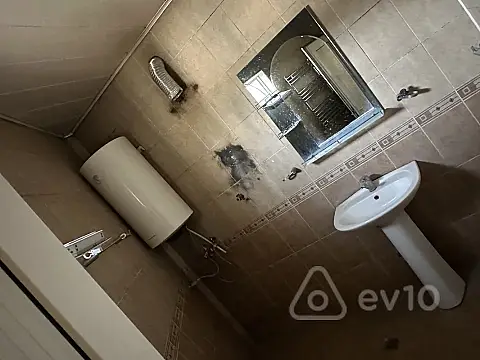 Kirayə verilir 3 otaqlı həyət evi 100 m²