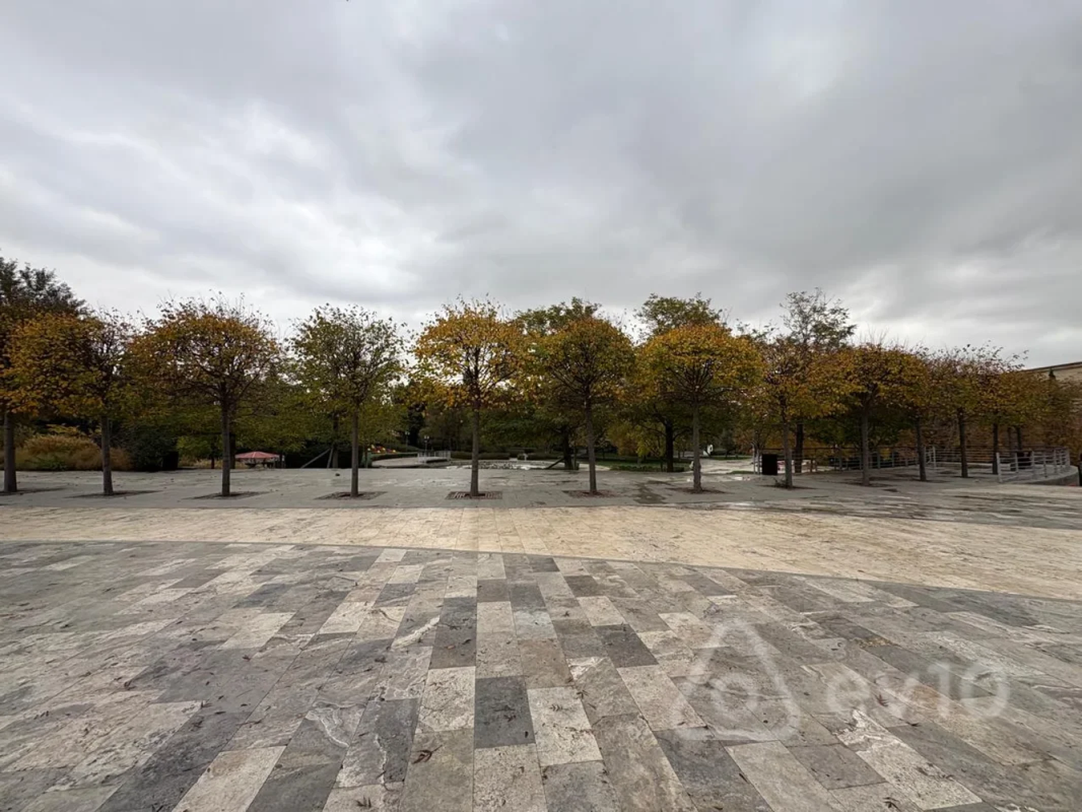 Satılır 4 otaqlı həyət evi 155 m²