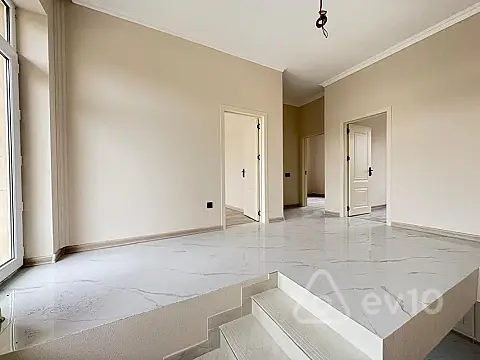Satılır 4 otaqlı həyət evi 155 m²