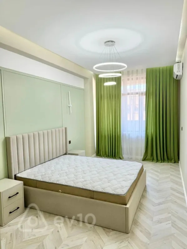 Kirayə verilir 2 otaqlı yeni tikili 83 m²