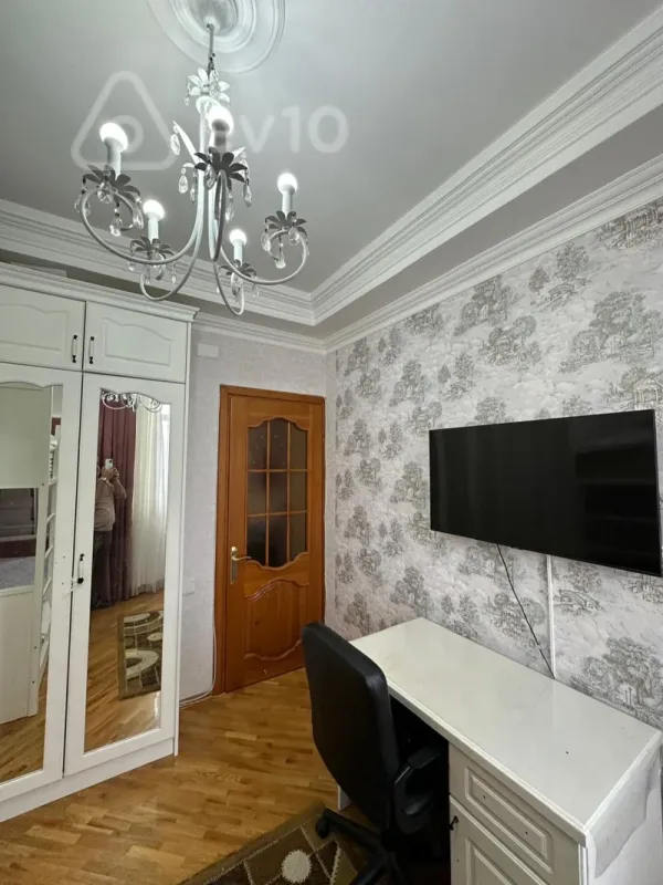 Satılır 3 otaqlı yeni tikili 80 m²