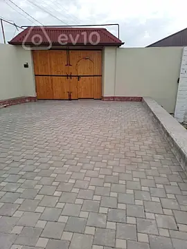 Satılır 3 otaqlı həyət evi 140 m²