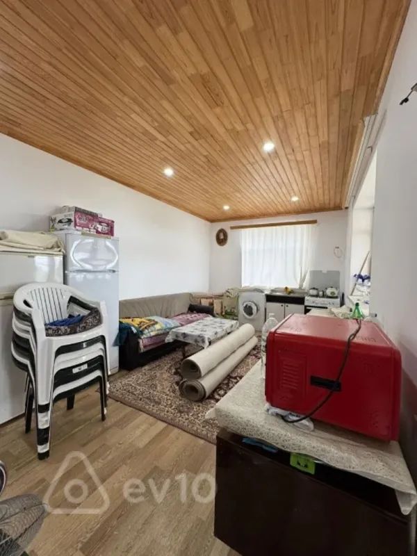 Satılır 3 otaqlı həyət evi 140 m²