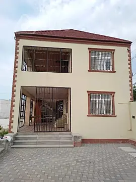 Satılır 3 otaqlı həyət evi 140 m²