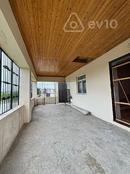 Satılır 3 otaqlı həyət evi 140 m²