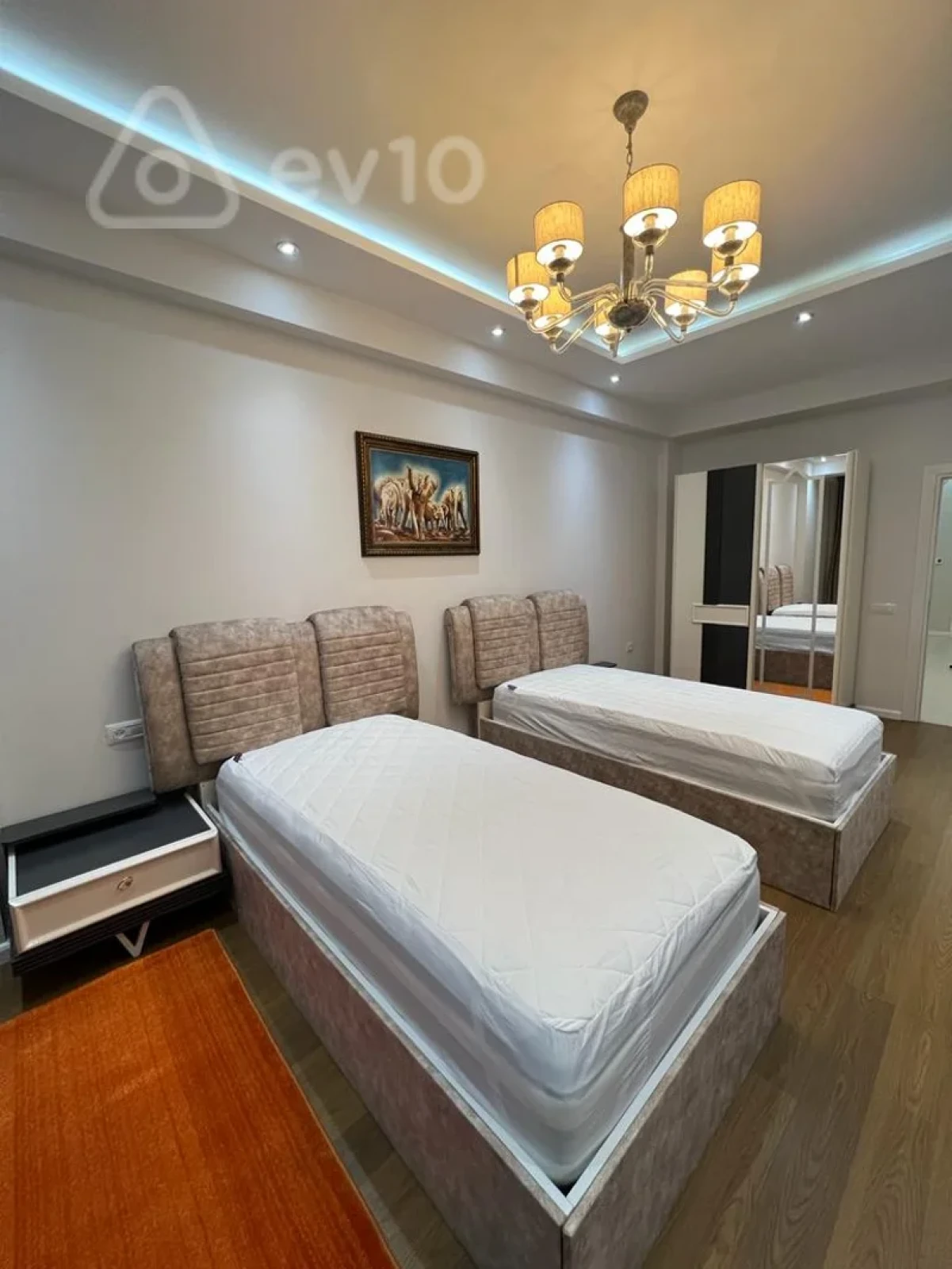 Kirayə verilir 3 otaqlı yeni tikili 133 m²