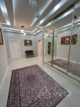 Kirayə verilir 3 otaqlı yeni tikili 133 m²