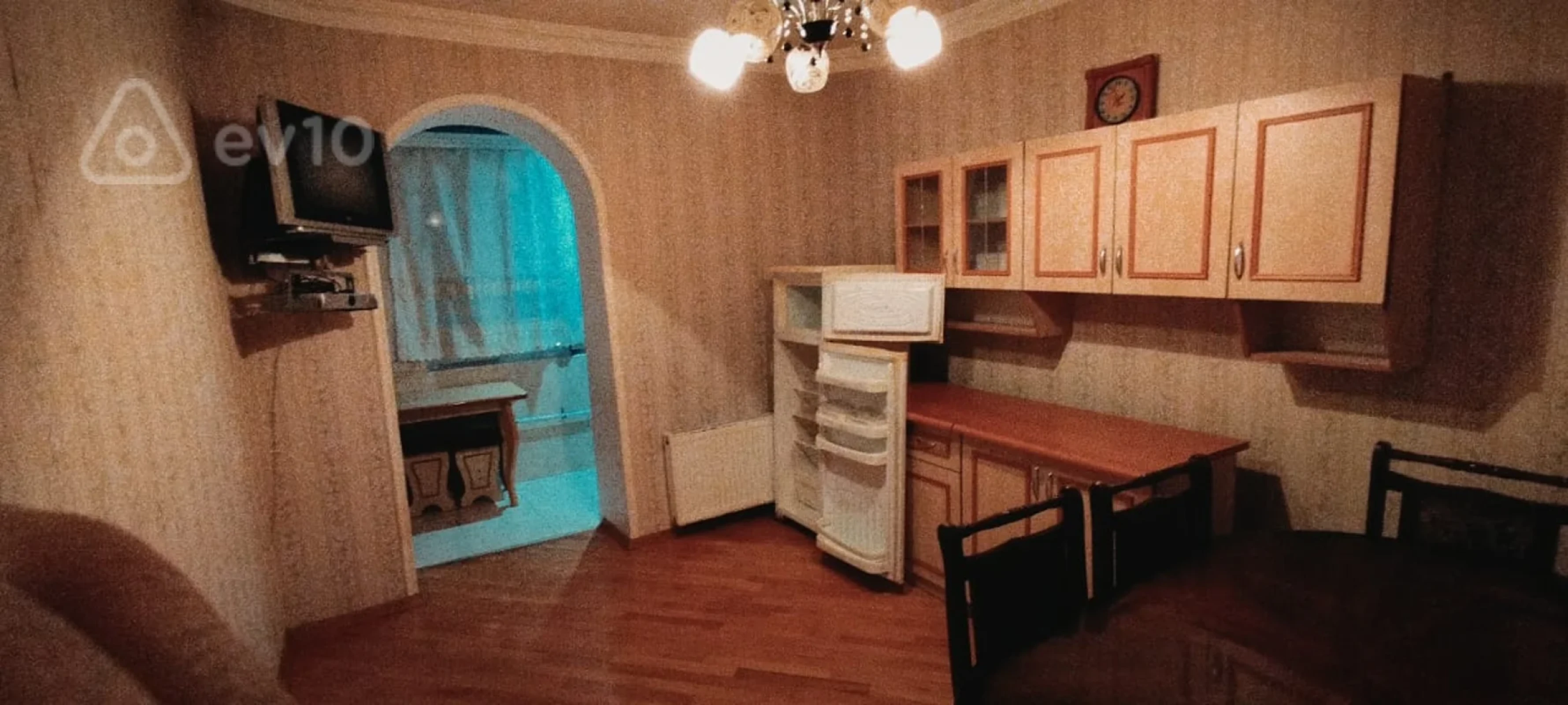 Kirayə verilir 3 otaqlı köhnə tikili 60 m²