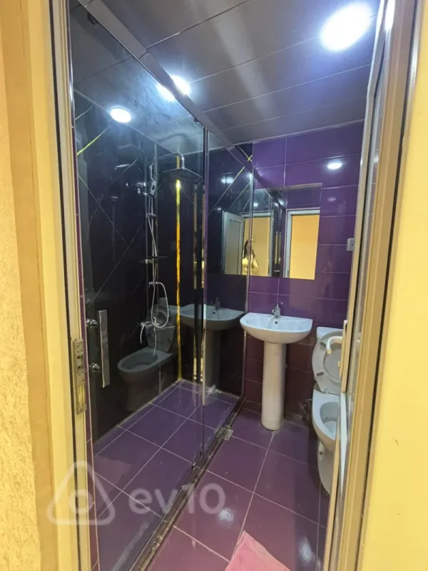 Satılır 2 otaqlı köhnə tikili 42 m²