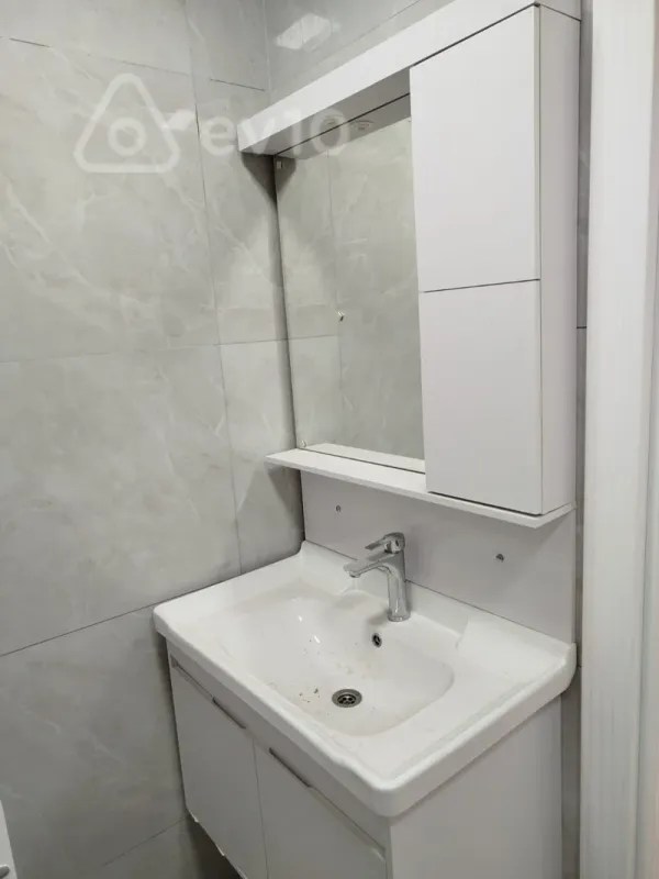 Satılır 3 otaqlı yeni tikili 105 m²