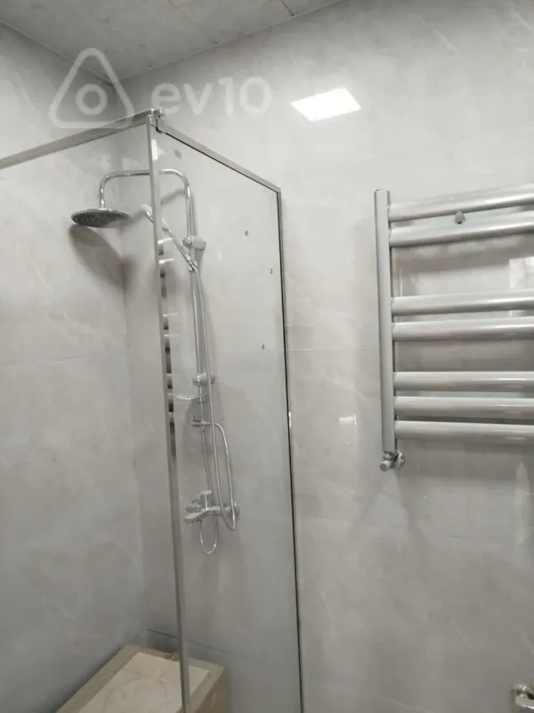 Satılır 3 otaqlı yeni tikili 105 m²
