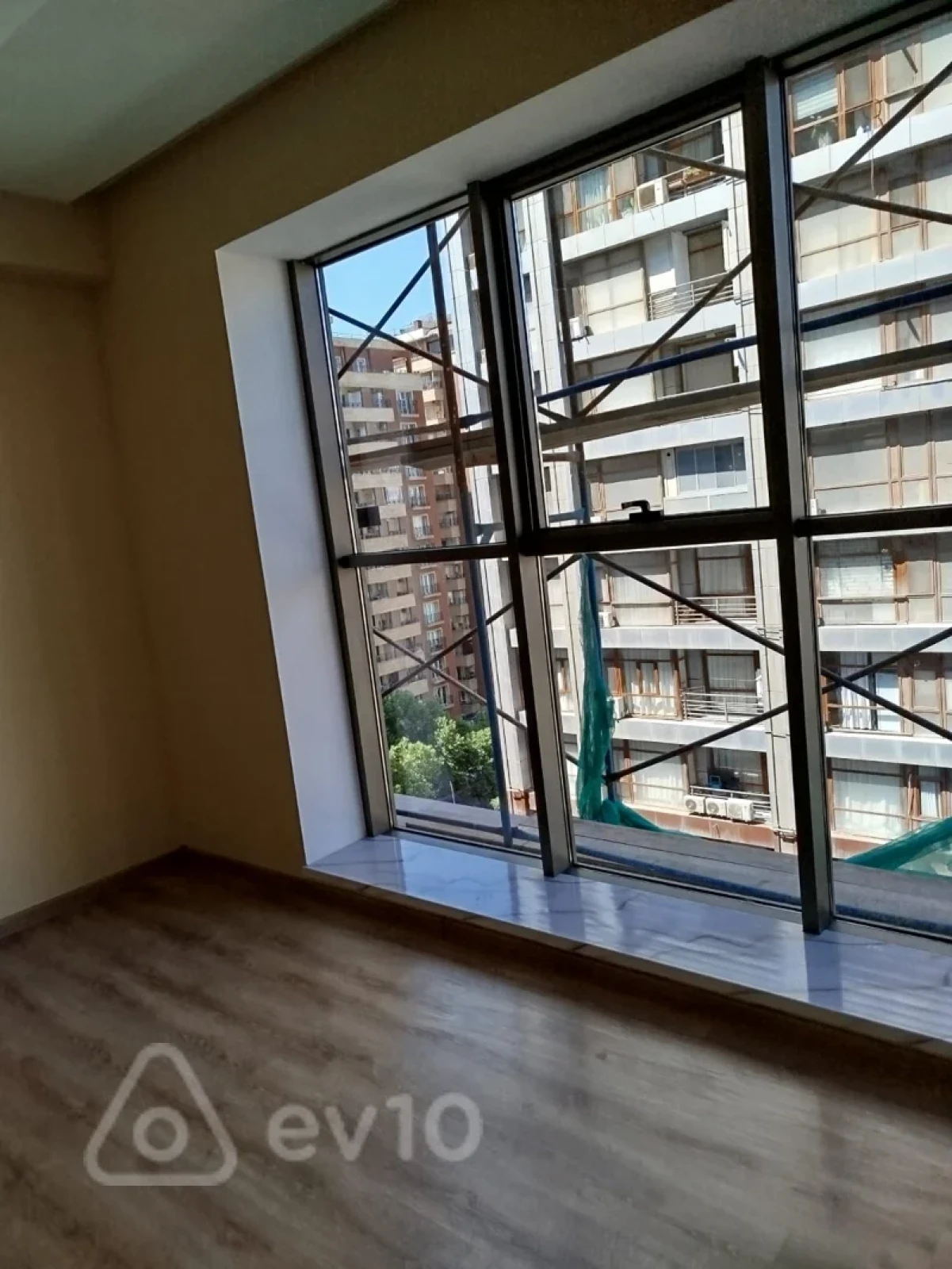 Satılır 3 otaqlı yeni tikili 105 m²