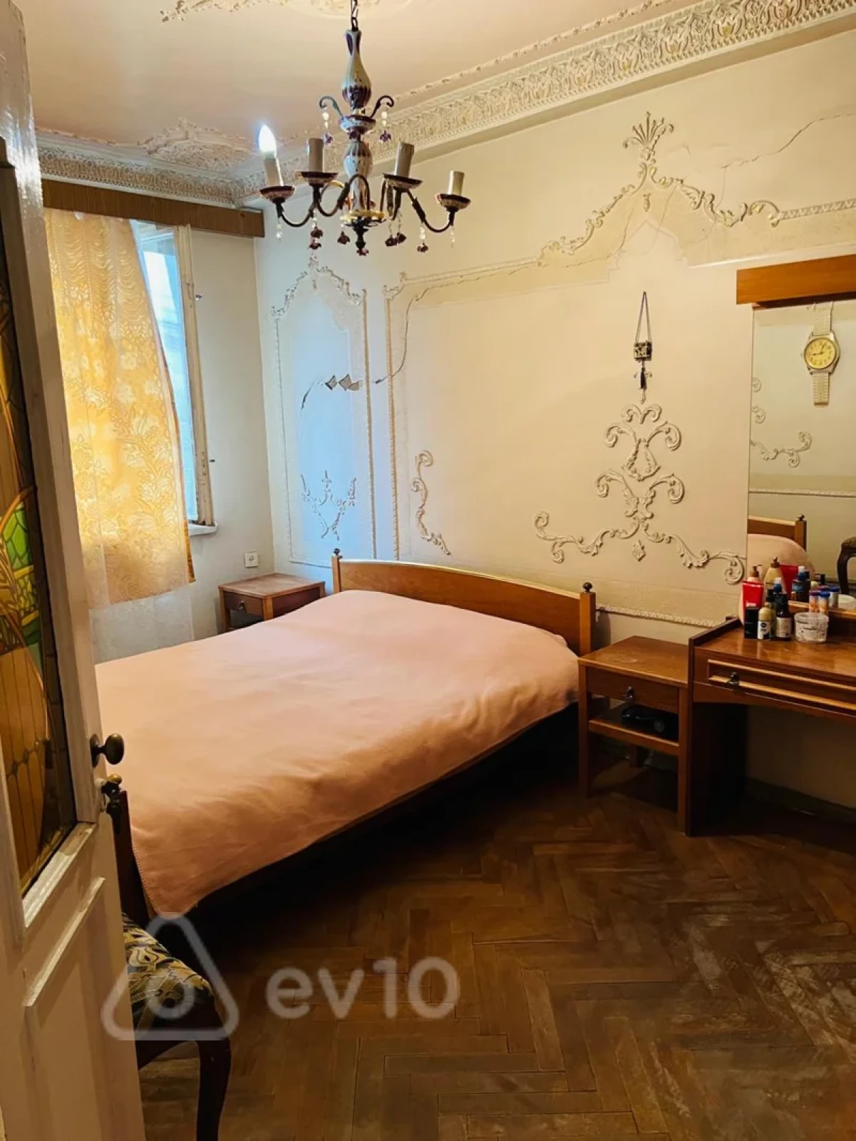 Kirayə verilir 2 otaqlı köhnə tikili 70 m²