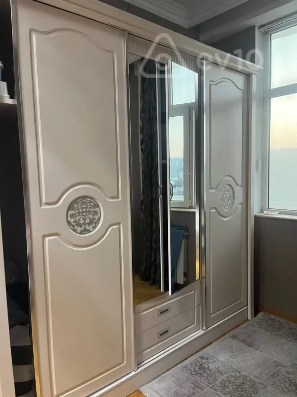 Kirayə verilir 3 otaqlı yeni tikili 80 m²