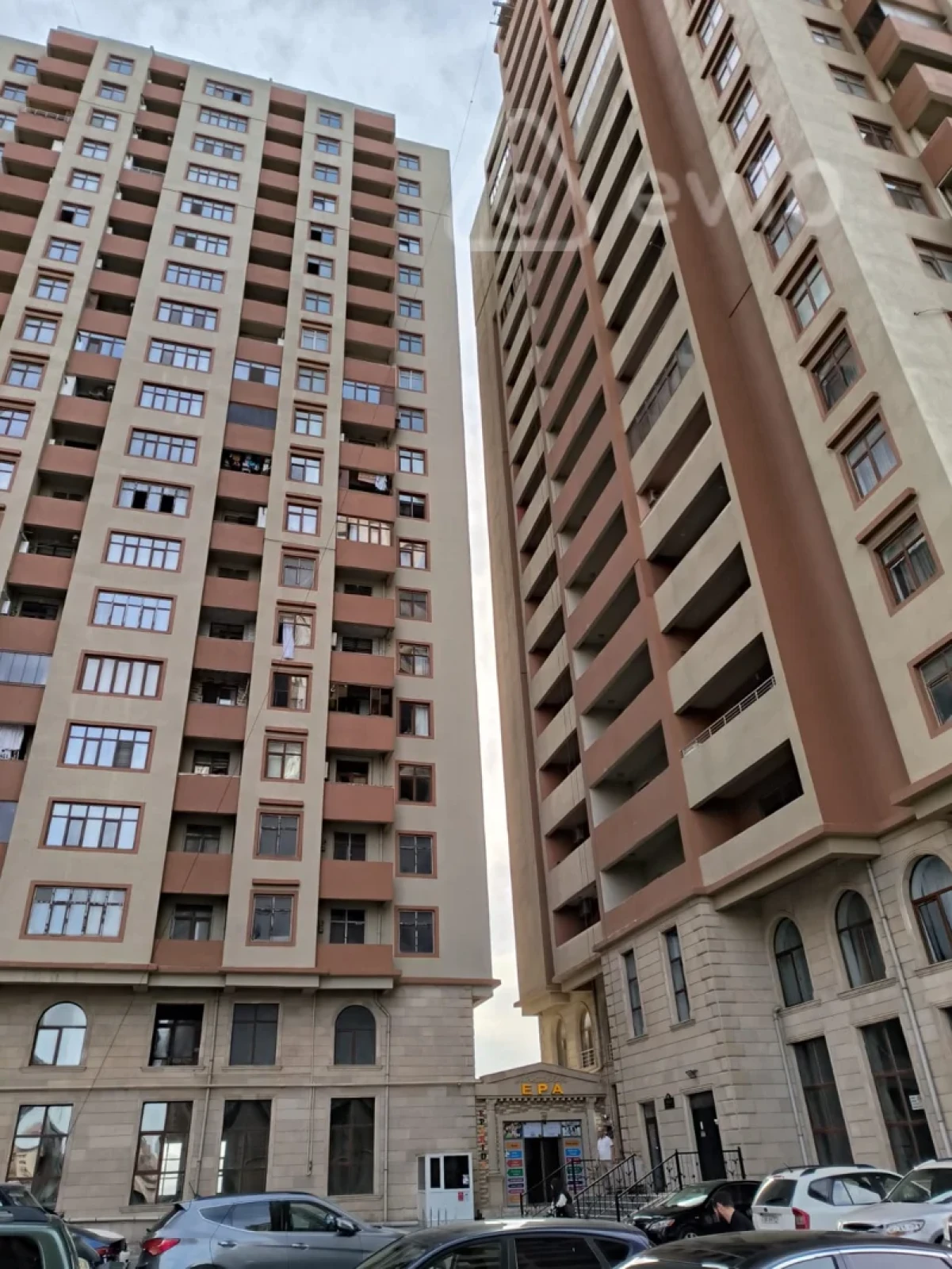 Satılır 4 otaqlı yeni tikili 186 m²