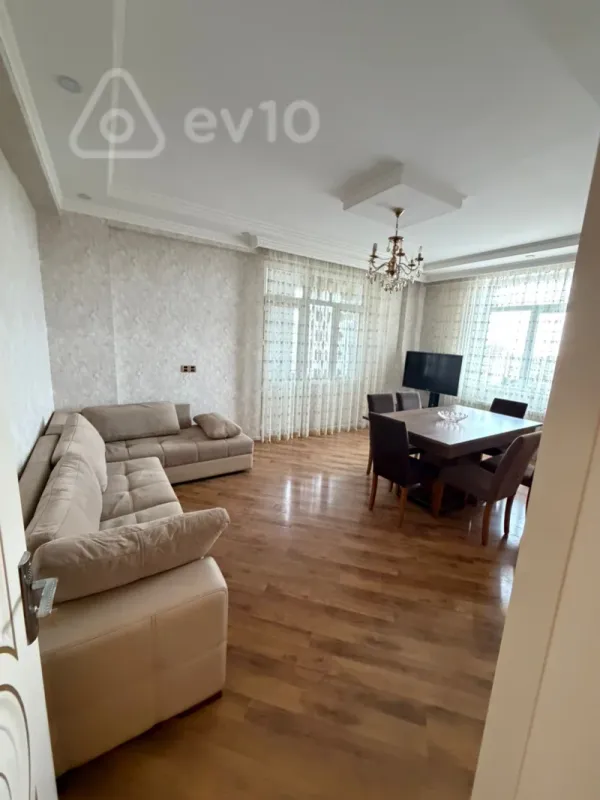 Satılır 2 otaqlı yeni tikili 72 m²